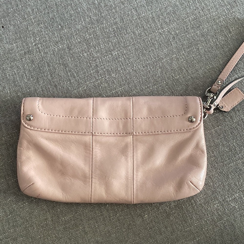 Authentic Coach Leather Wristlet - Picture 4 of 7
